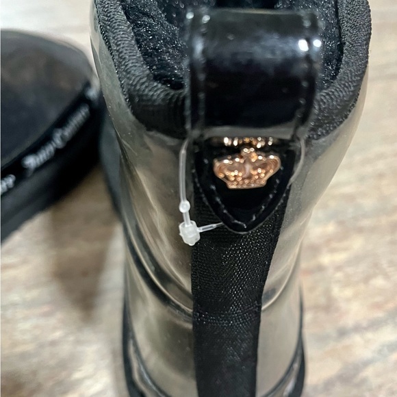 Juicy Couture clear rubber ankle boots with black faux fur - Picture 11 of 13